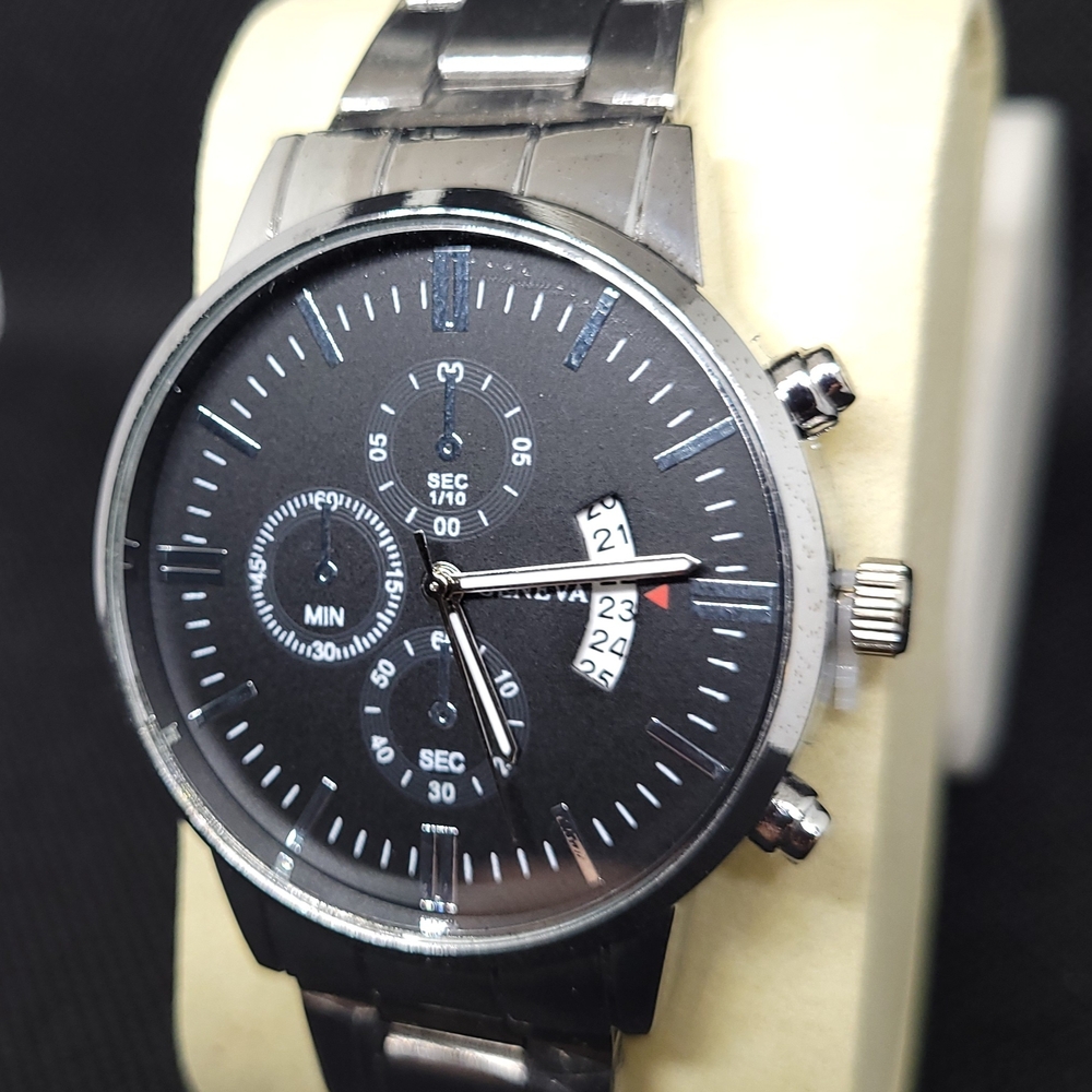 Geneva Silver Watch - Picture 2 of 3